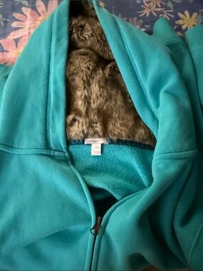 Old Navy Teal Hooded Puffer Jacket with Faux Fur Lining